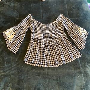 Hollister NWOT bell sleeve off the shoulder smocked plaid shirt size small